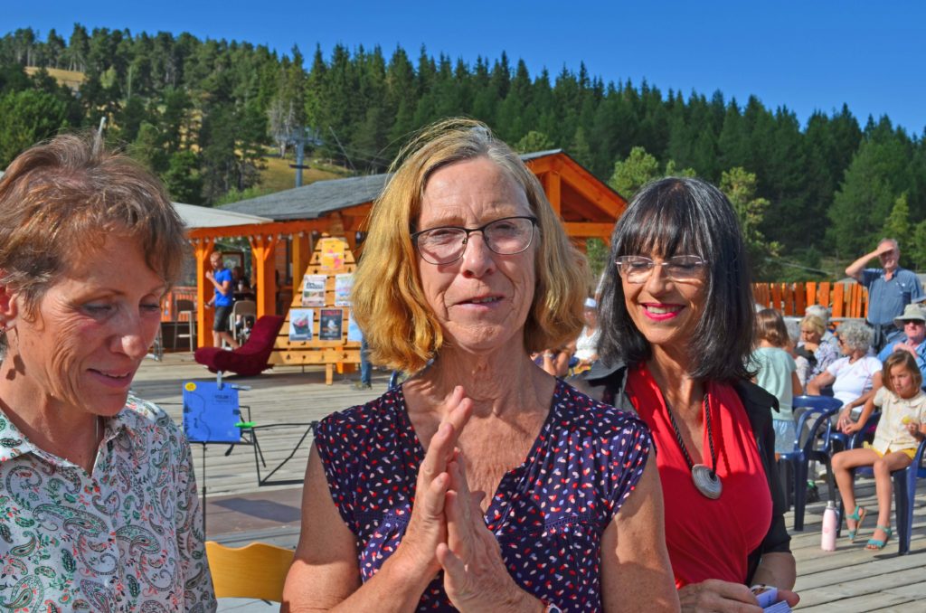 Accueil du public par les 3 bénévoles (de gauche à droite) : Valérie Perrod, Nicole Lesavre et Marie-José Latute